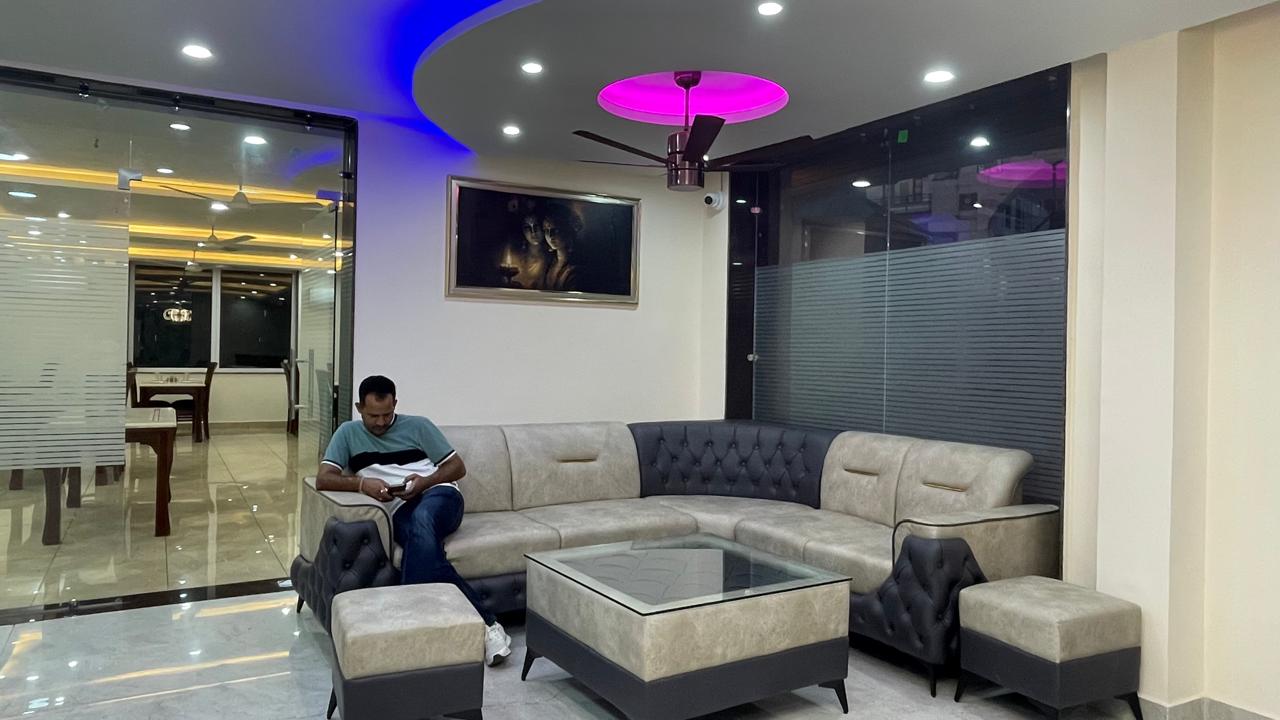 Hotel Aradhya Grand - 3