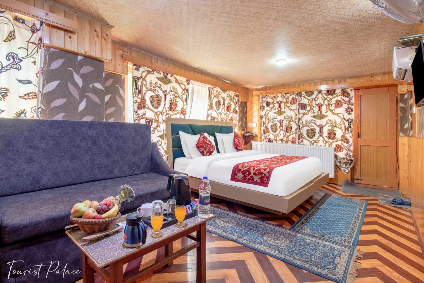 Hotel Tourist Palace - 2
